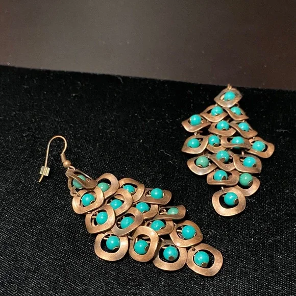 Elegant vintage Turquoise and metal Chandelier Earrings - Picture 14 of 16